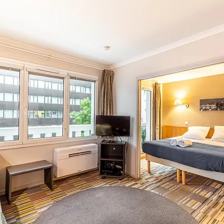 Paris Expo - Porte De Versailles *